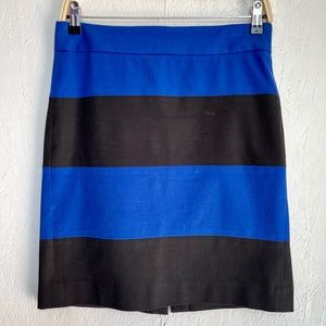 Banana Republic pencil skirt | Women’s Size 4 | black and blue striped